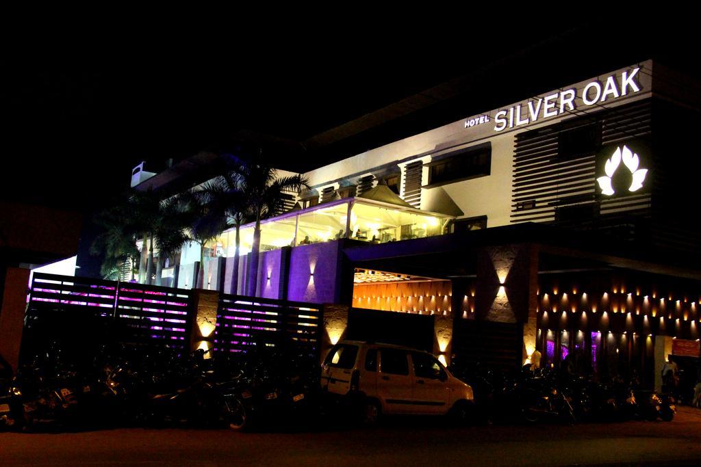 Hotel Silver Oak Биласпур Экстерьер фото